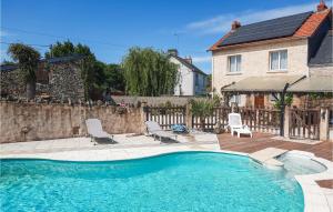 Maisons de vacances Nice home in Crossac with 3 Bedrooms, WiFi and Outdoor swimming pool : photos des chambres