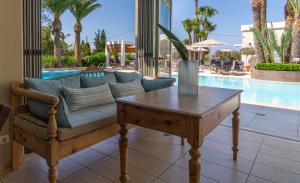 Dedalos Hotel