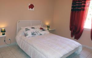 Maisons de vacances 4 Bedroom Amazing Home In Les Angles : photos des chambres