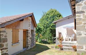 Maisons de vacances Two-Bedroom Holiday Home in St. Bressou : photos des chambres