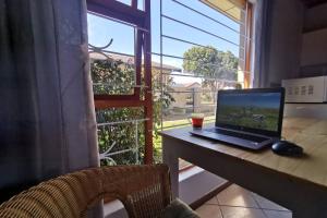 Cozy, peaceful garden cottage