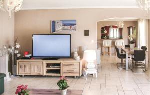 Maisons de vacances Nice Home In Les Angles With Wifi : photos des chambres