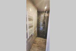 Le Maurice - Air conditioning parking and seaside!