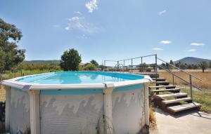 Maisons de vacances Stunning home in La Garde with 2 Bedrooms, Internet and Outdoor swimming pool : photos des chambres