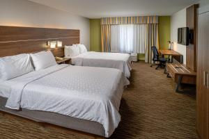 Standard Queen Room with Two Queen Beds - Communications Accessible room in Holiday Inn Express and Suites Pikeville an IHG Hotel