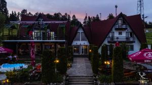 Pensiunea LIN COTA 1000