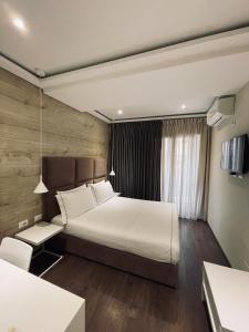 Deluxe Double Room room in Hotel Oresti Center