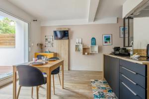 Appartements Beautiful flat with terrace in La Rochelle - Welkeys : photos des chambres