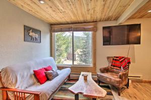 Apartment room in Cozy Big Sky Condo Walk to Ski Lift and Dining