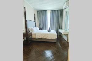 Grand florida Poolview-1BR-Step to jomtien beach
