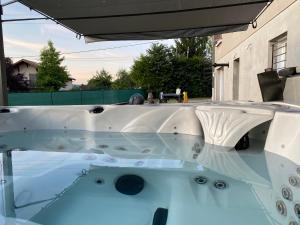 Appart'hotels L'entre 2 Lyon Grenoble - Villa avec Jacuzzi : photos des chambres