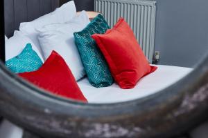 Delven House, Apartment 2 - Self Check-in, Self-Catering Serviced Apartment for East Midlands Airport