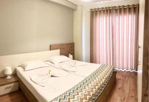 Apartment with Balcony Side Sea View room in Aquamarine Apartments