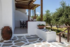 Marili Apartments Studios Paros Greece