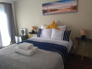 Serenity Cove-Beach Blue Room