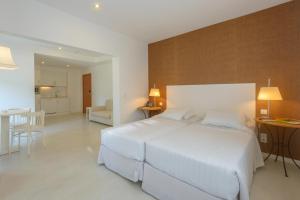 Superior Studio room in Amazonia Estoril Hotel