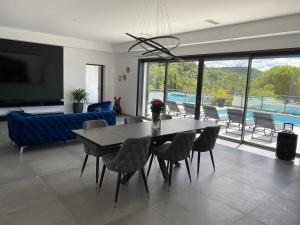 Villas Villa avec vue panoramique sur les Cevennes : photos des chambres