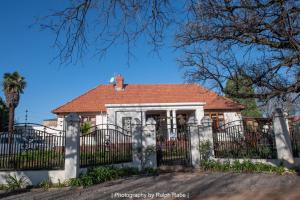 Oregon Place Guest House