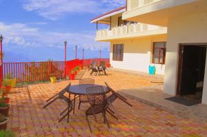 Hotel Himdhara, Near Mall Road Dalhousie