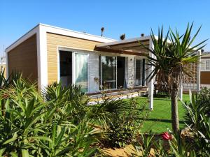 Deluxe Bungalow with Garden View room in Alannia Costa Blanca