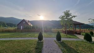 Tara Valley Eco Lounge