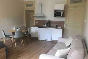 BeauneAppart - Centre- Climatisation - Parking gratuit - 萨维尼莱博恩