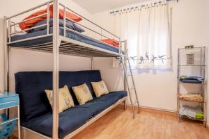 Expoholidays Centrico piso con parking incluido Calle Alvaro Bazan