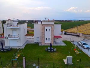 Mythic Villas