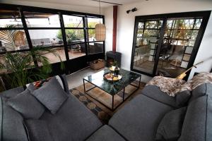 Unique solar penthouse with jacuzzi and sauna in central Athens