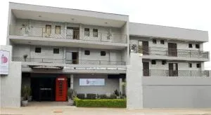 Londres Royal Hotel - Cama de alvenaria - 隆德里纳