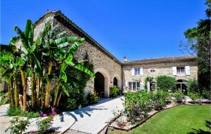 Maisons de vacances Awesome Home In Loriol-sur-drme With 6 Bedrooms, Private Swimming Pool And Outdoor Swimming Pool : photos des chambres