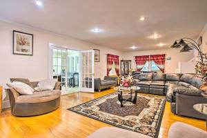 Charming Yonkers Retreat - 10 Mi to Central Park!