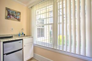 Charming Yonkers Retreat - 10 Mi to Central Park!