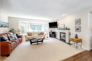 Christina Lake Escape - Kettle Falls