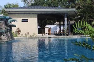 Hidden Lagoon Resort