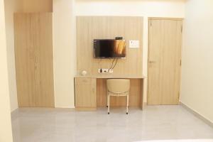 JFIVE RESIDENCY