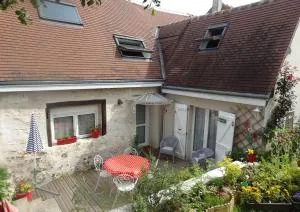 Le tilleul de St Julien - Saint-Julien-de-Chédon