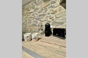 Appartements LE JAD Joli F2 proche Gare, Arenes avec terrasse privee : photos des chambres