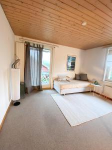 NEB-THUN LODGE`s Appartement 1 Hilterfingen Ringstrasse 6