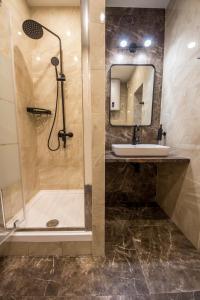 Design Apartments Ploshcha Ukrainskykh Heroiv Area