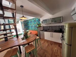 Duplex BULLES DAIX terrasse centre historique