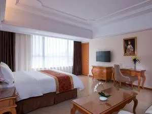 Vienna International Hotel Guangdong Yangjiang Zapo Travel Avenue - Enping