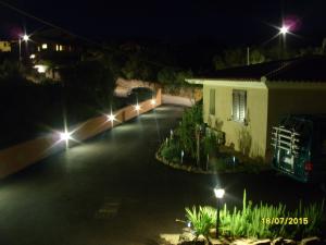 1CASADELFARO con Giardino a Pittulongu 600Metri dalla Spiaggia