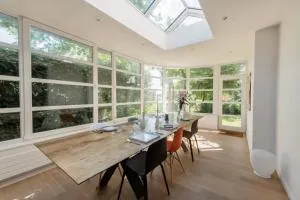 The Pink House - Sint-Genesius-Rode