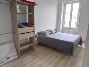 Appartements agreable duplex Cande centre ville 4/6 places : photos des chambres