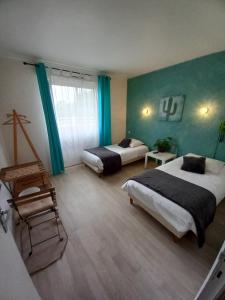 Hotels Les Bruyeres : photos des chambres