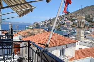 Pension Efie Hydra Greece