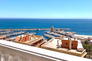 Panoramic Sea Views with Balcony, Air Conditioning and Parking