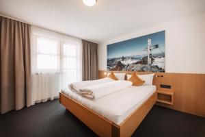 Classic Double Room with Balcony room in Pension St. Martin