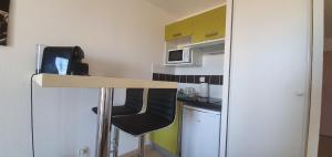 Appartements Studio Vue Mer Circuit Paul Ricard - Domaine Securise : photos des chambres